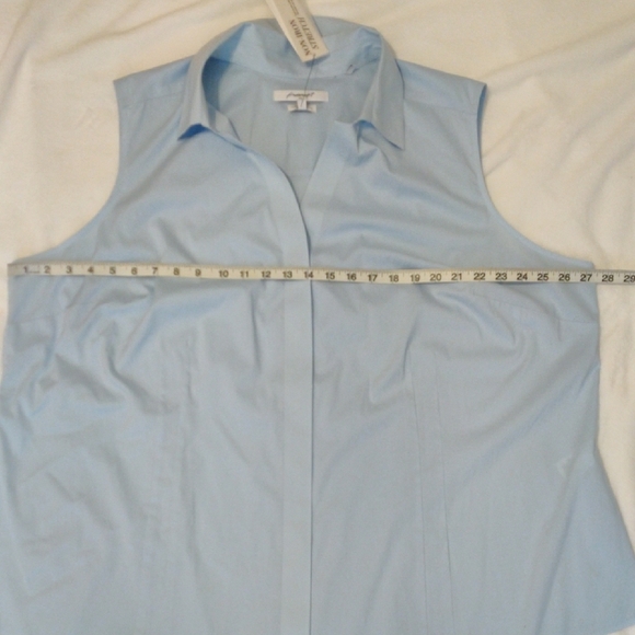Foxcroft Blue Sleeveless Button Down Shirt - Picture 8 of 10